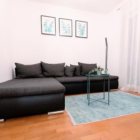 Doma-Lu Apartment-Near Airport And Highway- Free Parking Velika Mlaka 外观 照片